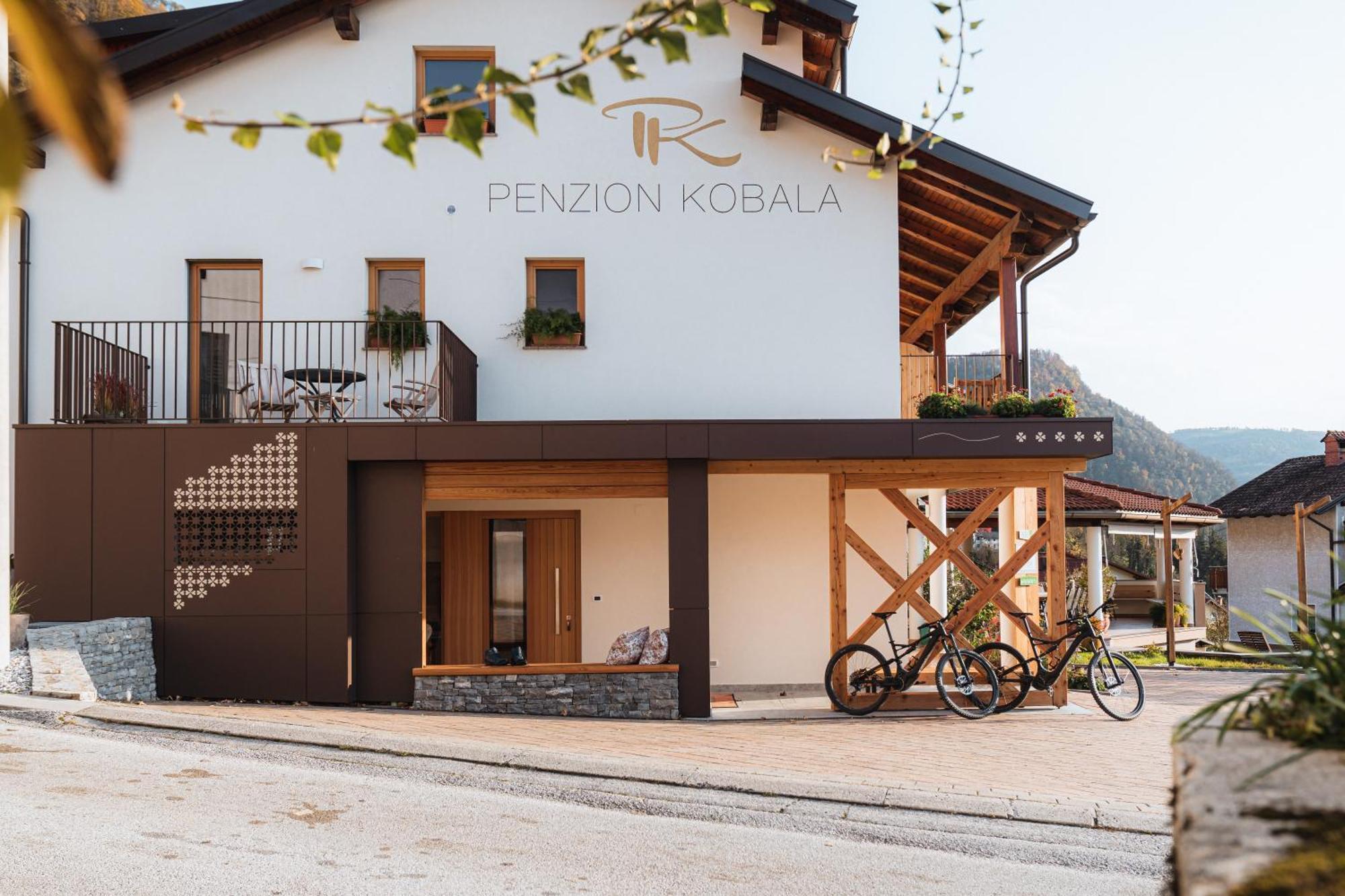 Hotel Penzion Kobala Tolmin Exterior foto