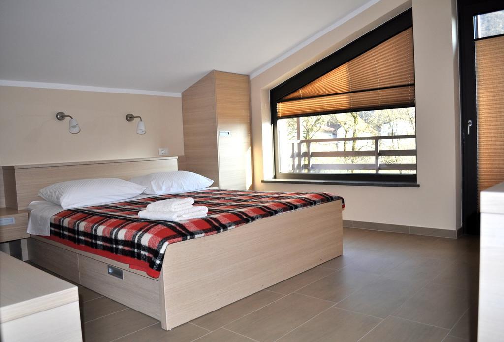 Hotel Penzion Kobala Tolmin Quarto foto